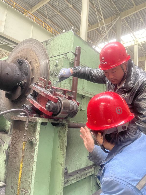 太原鋼鐵現(xiàn)場(chǎng)指導(dǎo)安裝調(diào)試